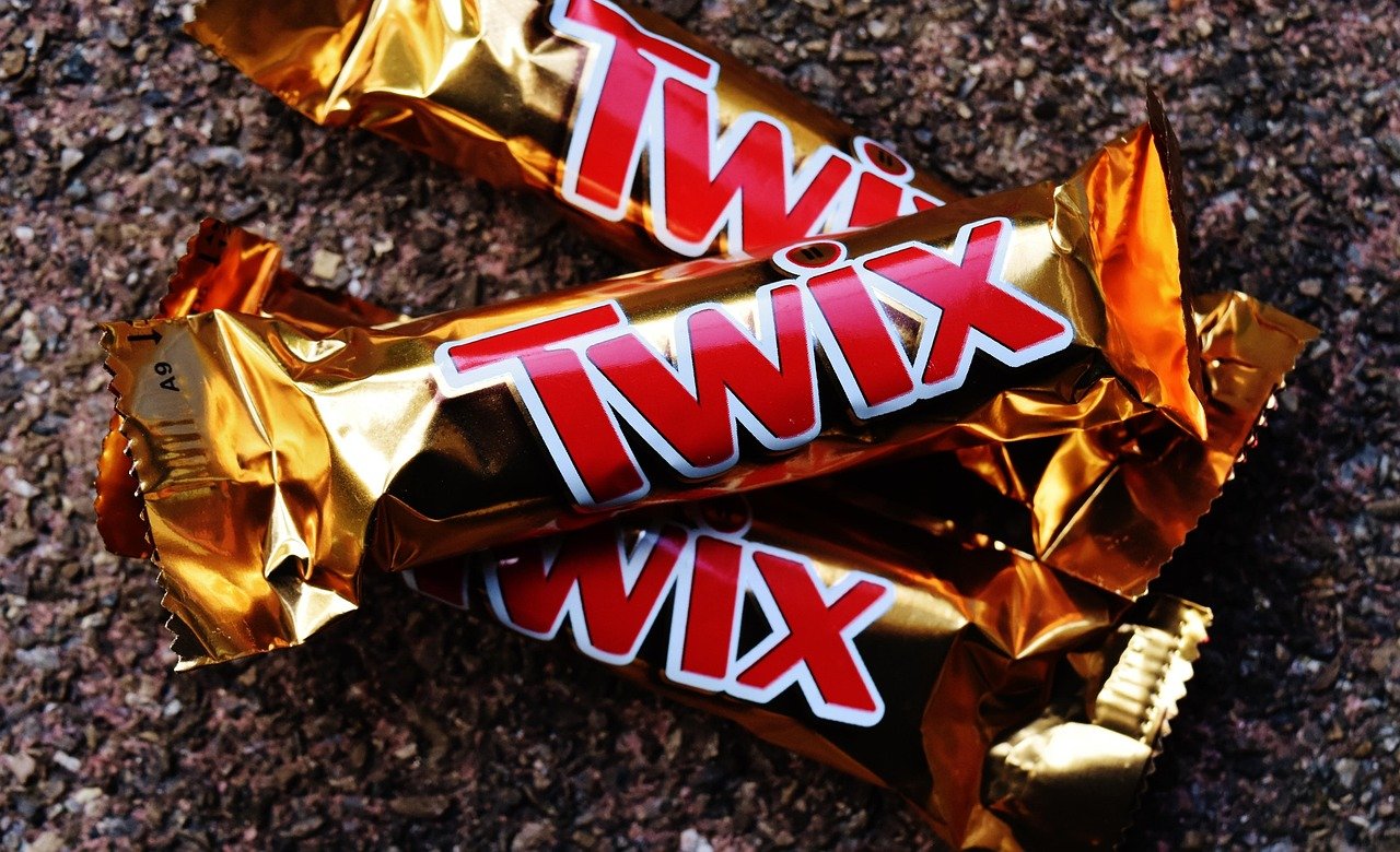 chocolate bar, sweetness, chocolate, twix, caramel, sugar, cute, yummy, treat, sweet, biscuit, twix, twix, twix, twix, twix